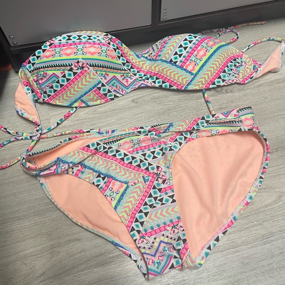 Swim suit